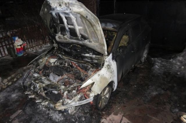 38-летний шелеховчанин спалил в Иркутске машину экс-босса