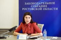 Председатель парламентского комитета по образованию ЗСРО Светлана Мананкина