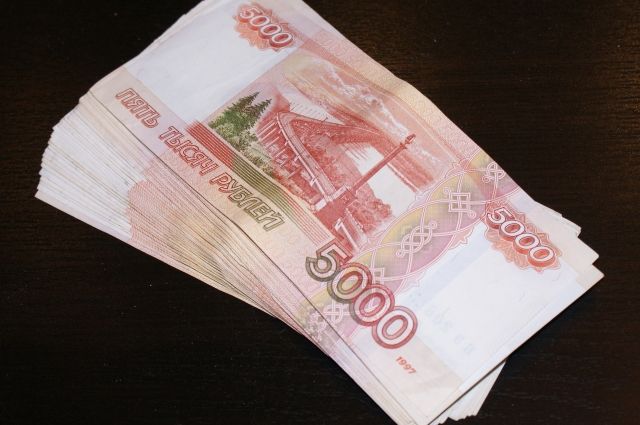 В Орске руководство УК «Степная» задолжало работникам зарплат на 780 тысяч рублей.