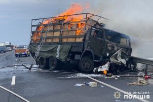 В Хмельницкой области в результате ДТП загорелись автомобили: есть погибшие