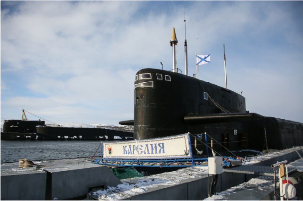 Крейсер был спущен на воду 2 февраля 1989 года.