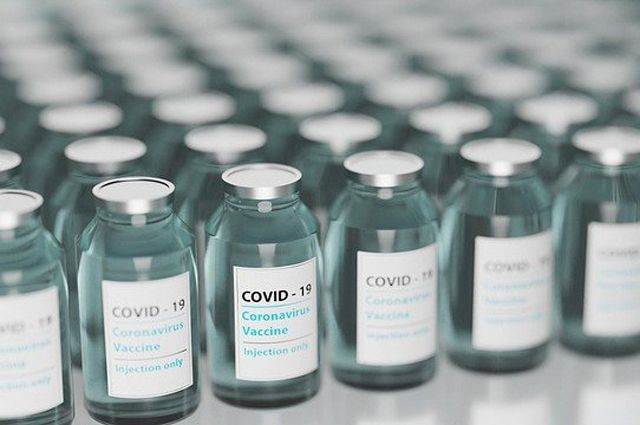В Петербург поступило больше 15 тысяч вакцин от COVID