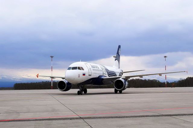 Из-за отказа двигателей в Ростове экстренно приземлился самолет
