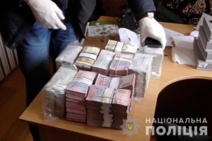 Обманули более 55 тысяч вкладчиков: полиция разоблачила финансовую пирамиду