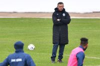 Главный тренер ПФК ЦСКА Ивица Олич во время тренировки игроков клуба на стадионе «Октябрь» в Москве. 23 марта 2021 года.