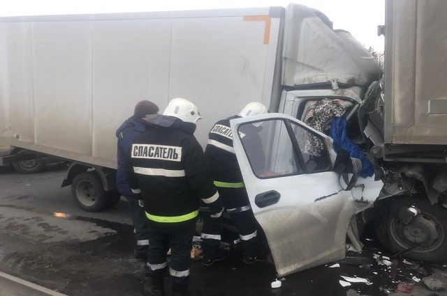 В Собинском районе спасатели деблокировали из грузовика пострадавшего в ДТП