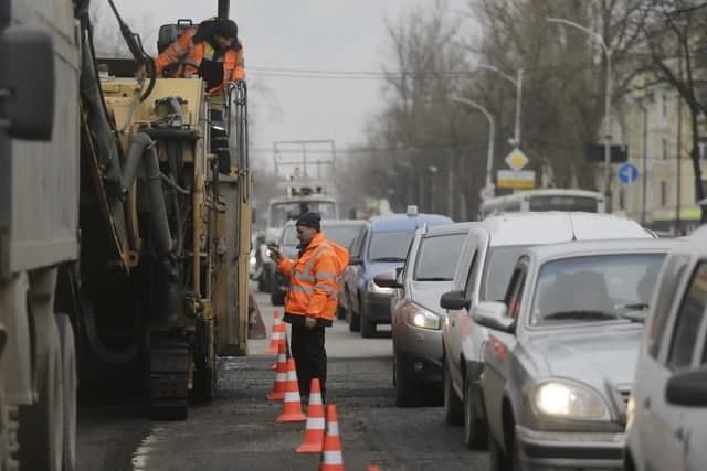 Часть Октябрьского проспекта в Пскове закроют для машин с 29 марта