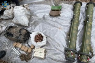 В Харьковской области обнаружили схрон с боеприпасами.
