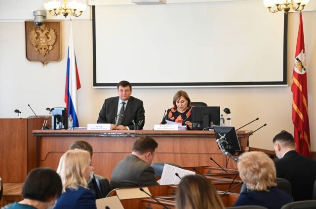 В Смоленской облдуме обсудили изменения в ФЗ о занятости населения