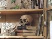 В кабинете редкостей выставлены черепа человека тагарской культуры. Найдены они были в курганах на территории Хакасии и Красноярского края. Умерли эти люди, скорее всего, не своей смертью. 