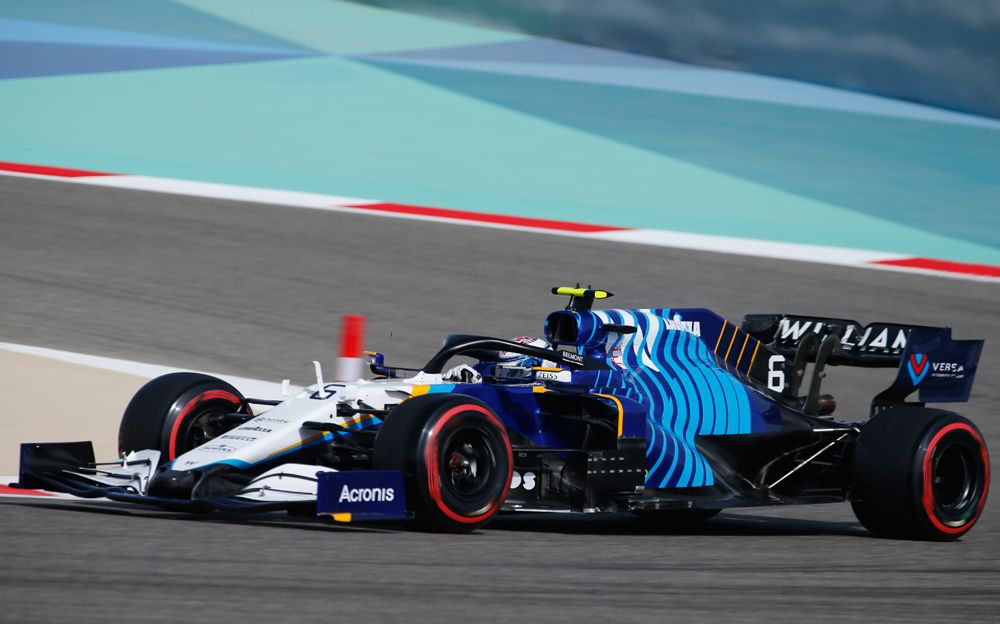 «Уильямс» FW43. Пилоты: Николас Латифи (Канада), Джордж Рассел (Великобритания). Еще одна команда-аутсайдер, главной задачей которой будет оказаться выше «Хааса» в Кубке конструкторов.