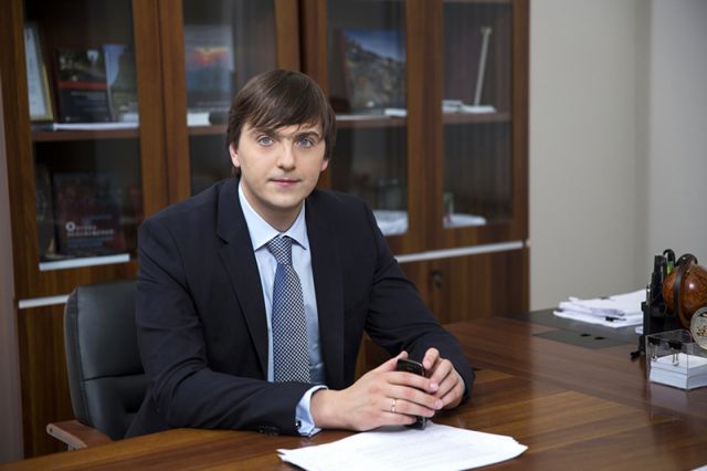 Министр просвещения России Сергей Кравцов прибыл в Псков
