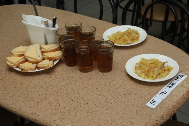 Губернатор Липецкой области проверил качество питания в трех школах Липецка