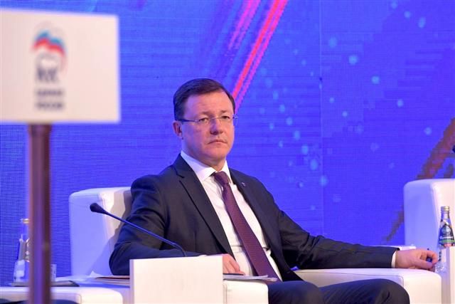 Дмитрий Азаров рассказал о борьбе с коррупцией среди управляющих компаний