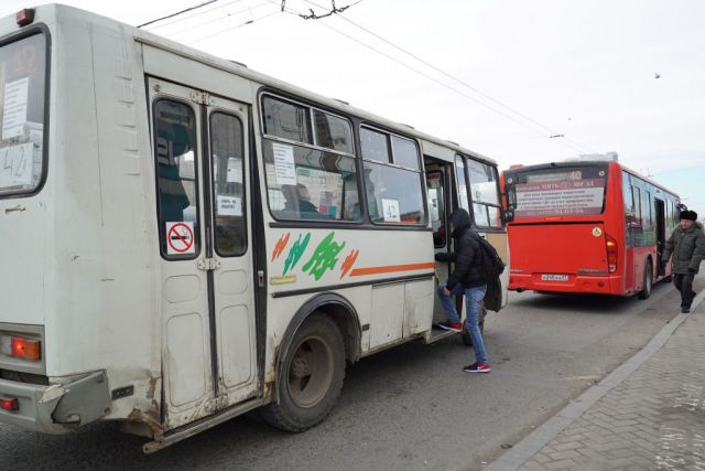 В Хабаровске могут переименовать три автобусные остановки
