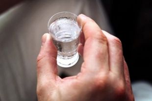 В Винницкой области штамповали «иностранную» марку водки