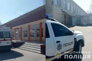 В Полтавской области во время школьной перемены умер 12-летний ученик.