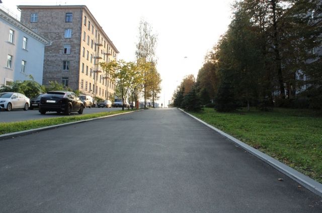 Корнеев: Люди с нетерпением ждут продолжения ремонта тротуаров в Саратове