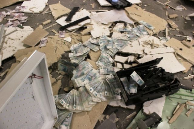 В Ульяновске осудили двух иностранцев, взорвавших банкомат