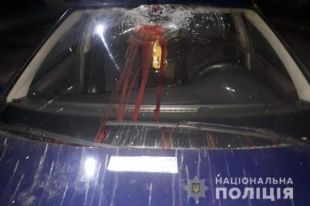 Во Львовской области сразу два авто сбили пешехода.