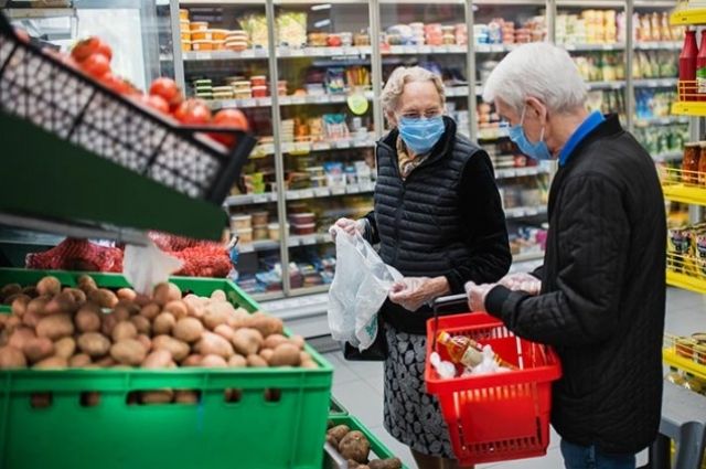 В Киеве магазины будут обслуживать пенсионеров в определенное время