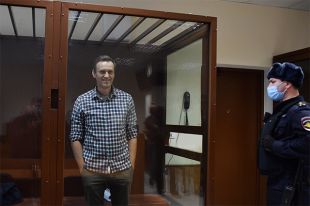 Алексей Навальный в зале Бабушкинского районного суда.