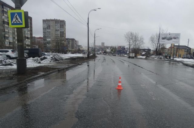 Неизвестный водитель сбил в Ижевске 20-летнюю девушку и скрылся
