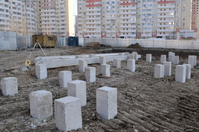 В Краснодаре по ул. Автолюбителей строят современный детский сад