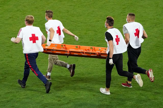 «Бомба» в голове. 18-летний футболист умер в Подмосковье во время матча