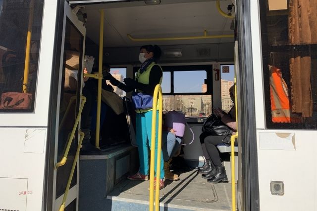 В Самаре за неделю из общественного транспорта высадили 19 антимасочников