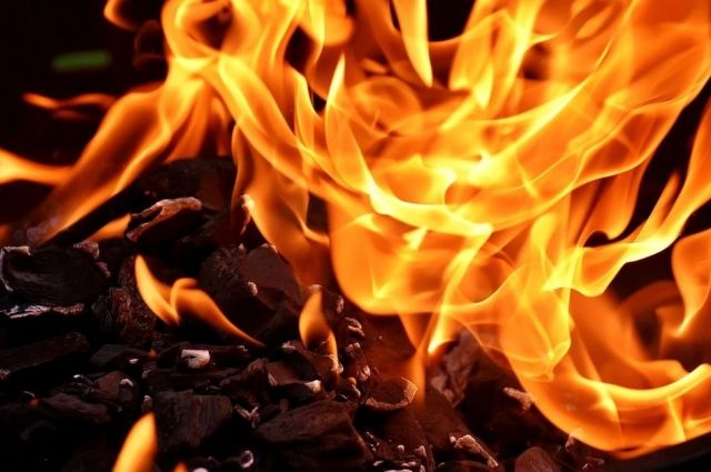 На пожаре в Кинеле пострадал 26–летний мужчина
