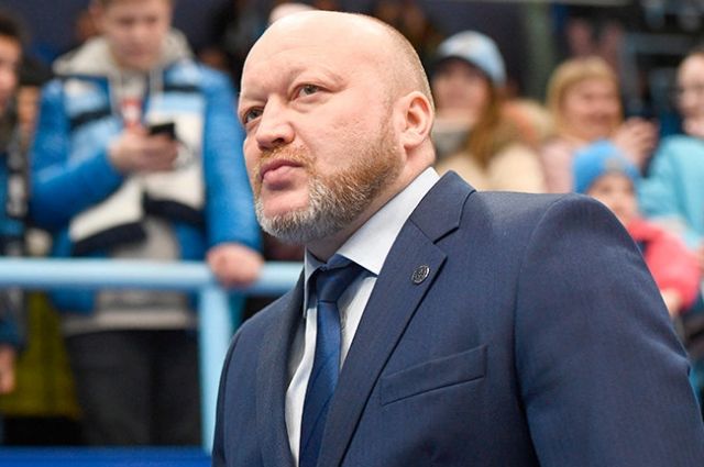 ХК «Сибирь» подтвердил расторжение контракта с главным тренером Заварухиным