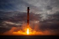 SpaceX доставит на орбиту очередную партию спутников Starlink.