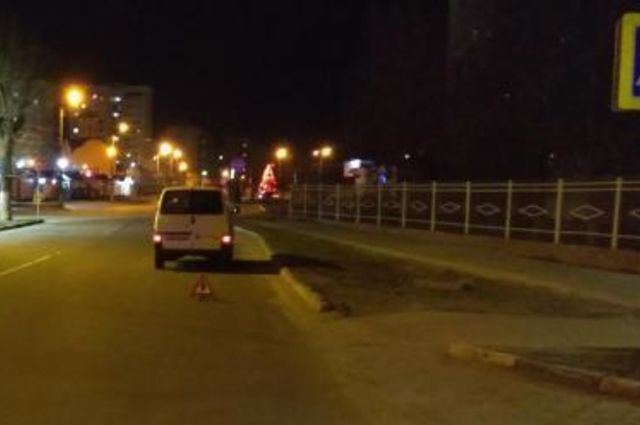 Девушка сломала бедро, когда ее сбили на улице Чернышевского в Брянске