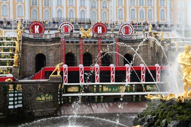 24 апреля в Петергофе начнется сезон фонтанов