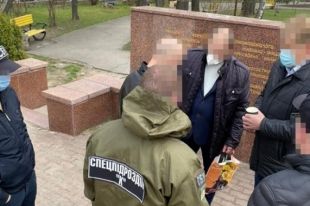 В Черновцах на взятке поймали директора перинатального центра