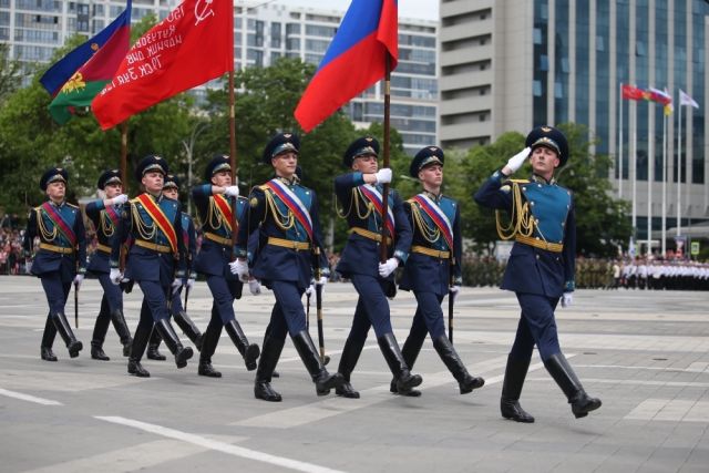 В Краснодаре 9 мая по Главной площади промаршируют 30 военных расчетов