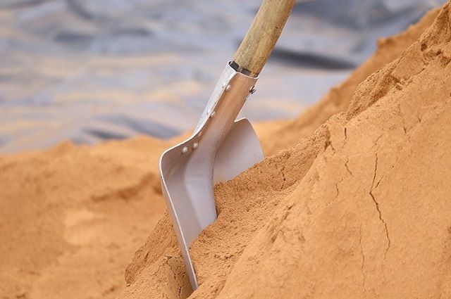 Директор организации подозревается в незаконной добыче песка на Дону