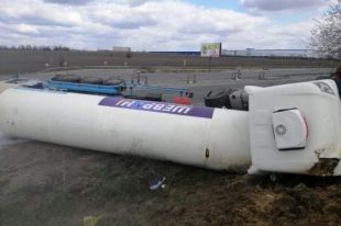 В Киевской области перекинулась цистерна с жидким кислородом: детали.