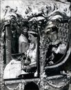 1947 год.  Коронационная процессия королевы Елизаветы II прошла всего через шесть лет после ее свадьбы с принцем Филиппом, герцогом Эдинбургским.