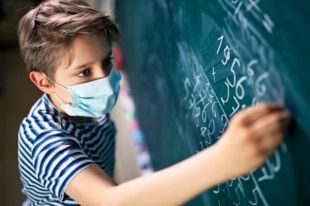 В Черкассах продлили дистанционное обучение для учеников 5-11 классов.