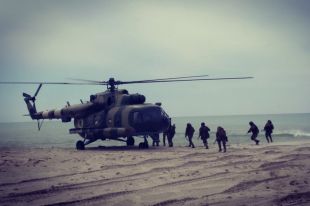 Десантники ВСУ провели учения на морском побережье