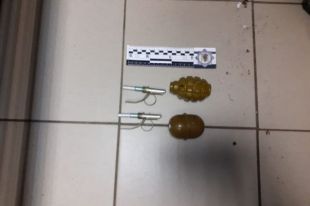 В центре Киева полиция задержала пьяных мужчин с боевыми гранатами