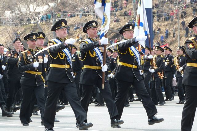 Больше 30 служащих на Камчатке военных получат высшее образование