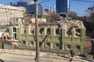 В центре Киева снесли исторический дом.