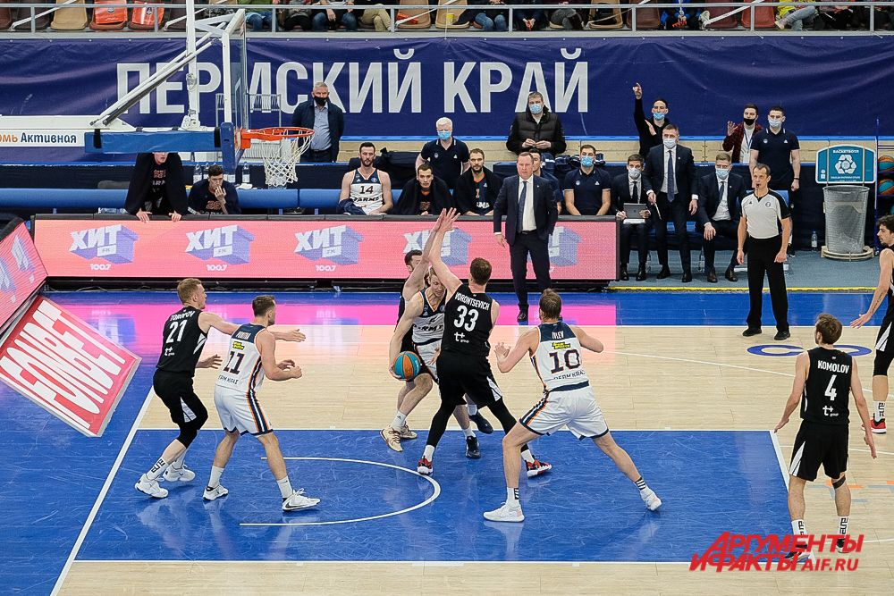 Баскетбольный матч «Парма» - «Нижний Новгород» в Перми.