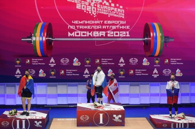На чемпионате Европы по тяжелой атлетике россияне завоевали девять медалей