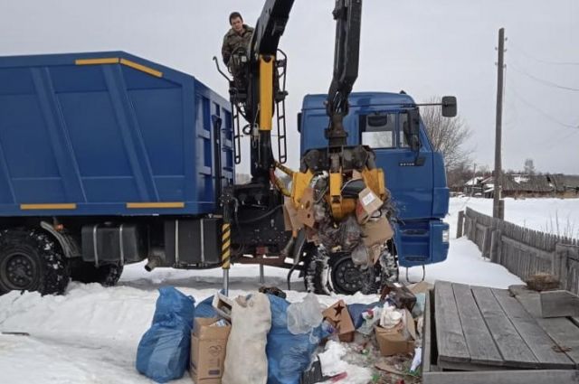 Из Екатеринбурга вывезли более 186 тонн мусора