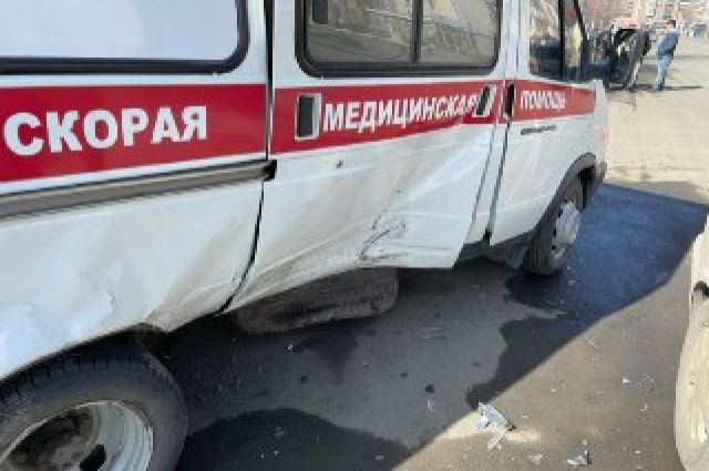 На улице Краматорской в Орске произошло ДТП.