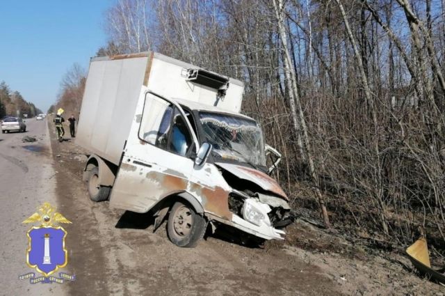 При столкновении грузовой ГАЗели и «Рено» в Димитровграде пострадал человек